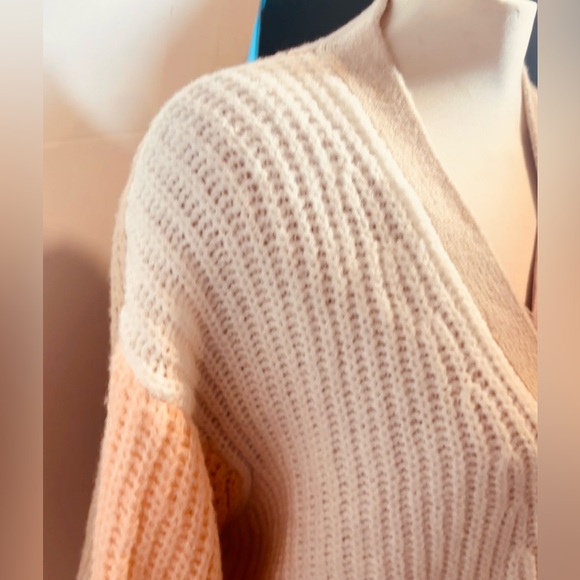 NWT Oversized Chunky Knit Pastel Colorblock Cardigan | Boho Chic Cozy Sweater - Picture 4 of 11